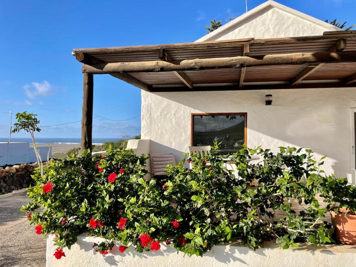Casa Famara Villa เตกีเซ ภายนอก รูปภาพ
