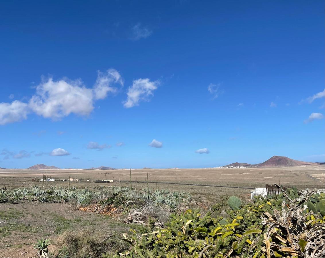 Casa Famara Villa เตกีเซ ภายนอก รูปภาพ