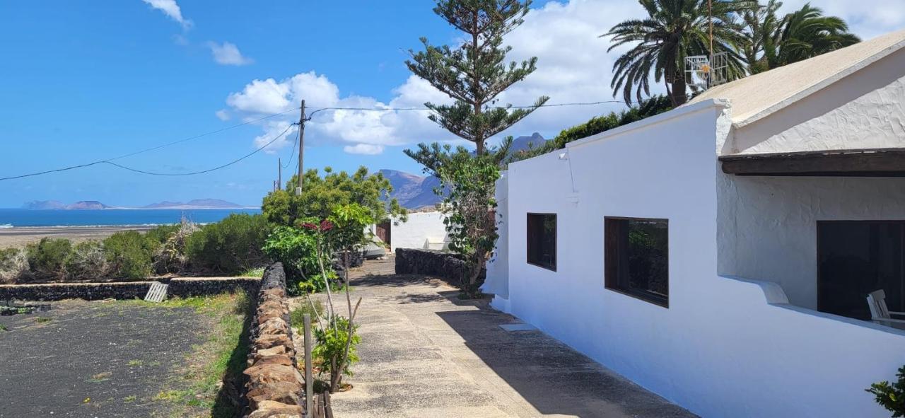 Casa Famara Villa เตกีเซ ภายนอก รูปภาพ