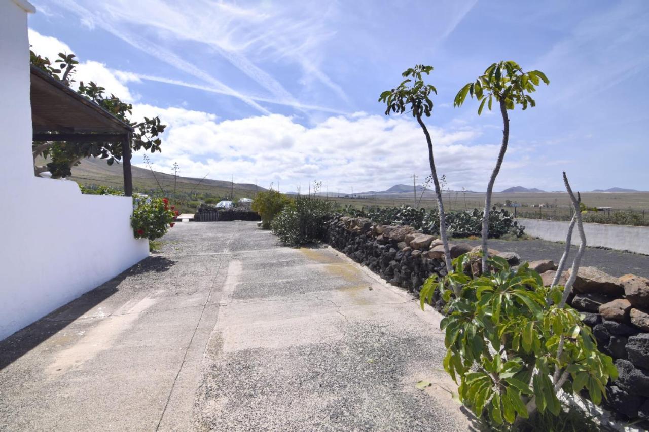 Casa Famara Villa เตกีเซ ภายนอก รูปภาพ