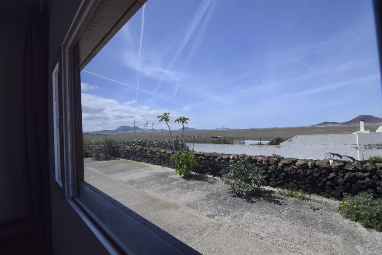 Casa Famara Villa เตกีเซ ภายนอก รูปภาพ
